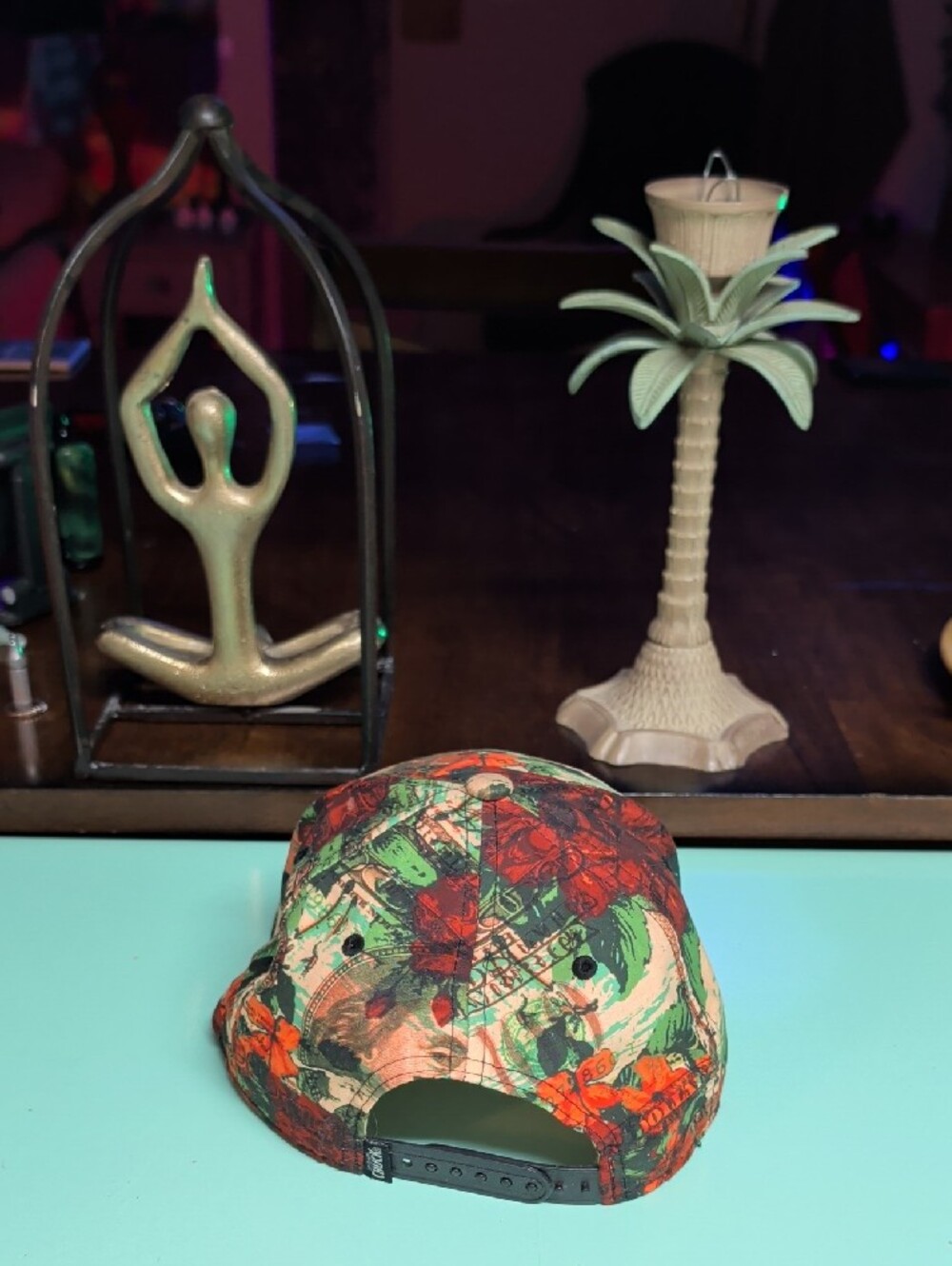Converse Floral Print Snapback Cap in Green, Orange and Cream - Picture 3 of 7